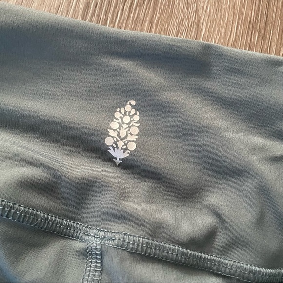 Free People FP Movement Starlight Flared Pants Small - Picture 11 of 13